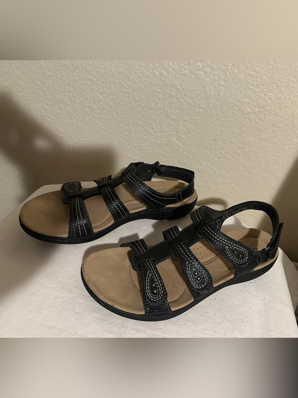Womens  black sandals